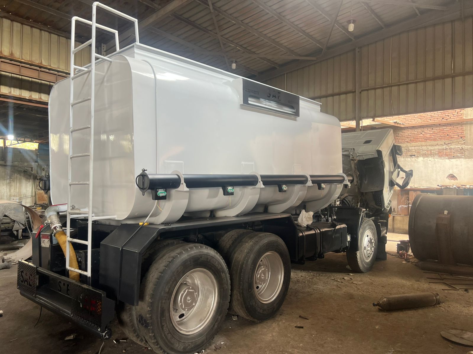 Worldwide freight services